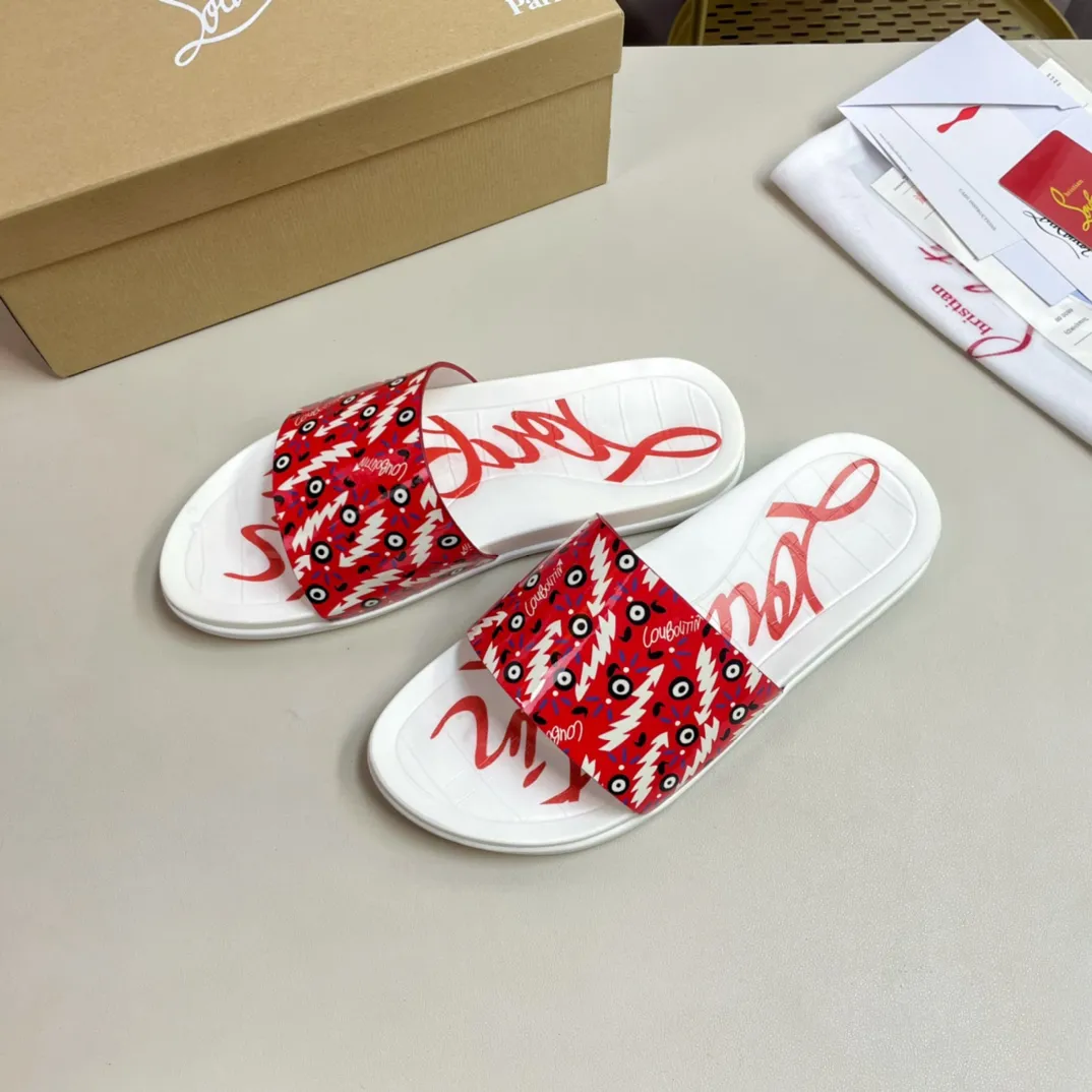 [CL red sole shoes] P: 300💰 size 38-45 Men's classic slippers, made on the official website 1:1, the original factory specializes in original materials ➖ OEM 3D printing pattern production ➖ Ultra-light non-slip outsole. Super fashionable and super comfortable, handsome on the feet, a must-have for men in summer! !